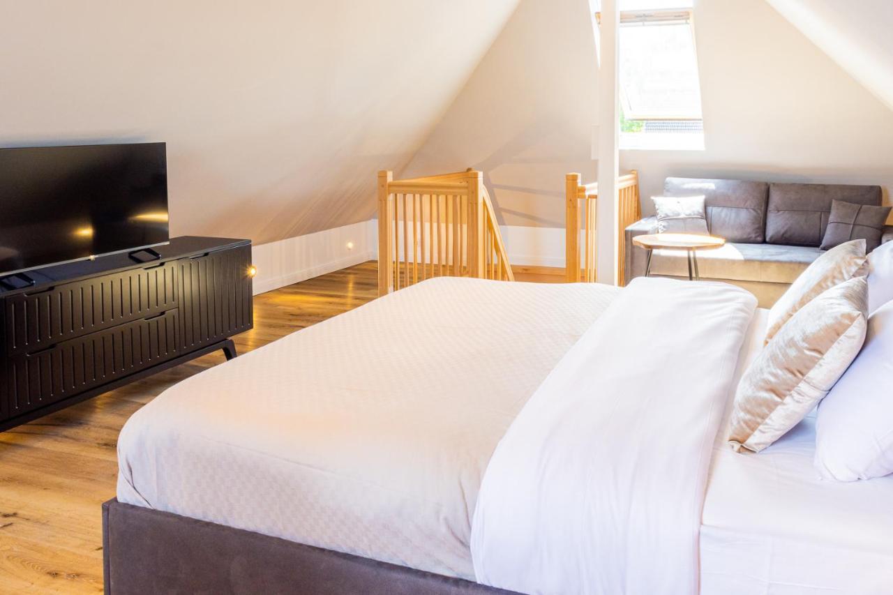 Moderne Maisonette Ferienwohnung Mit Gartenzugang, Nur 7 Gehminuten Zum Strand, Parkplatz & Fahrradunterstellplatz Scharbeutz Kültér fotó